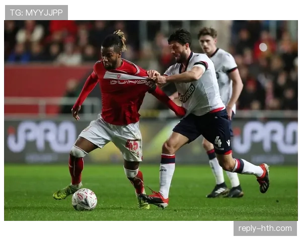 足球赛场上的惊天逆转：传奇时刻背后的战术与意志解析