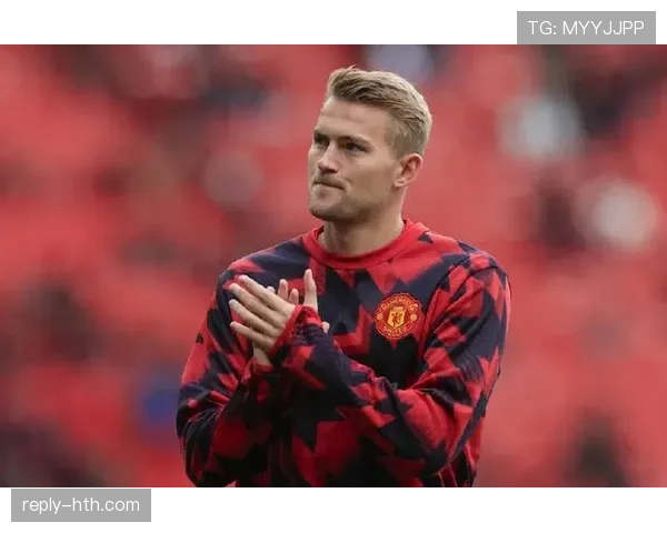 金玟哉与德利赫特:对抗强度与出球能力对比分析 金玟哉与德利赫特:对抗强度与出球能力对比分析