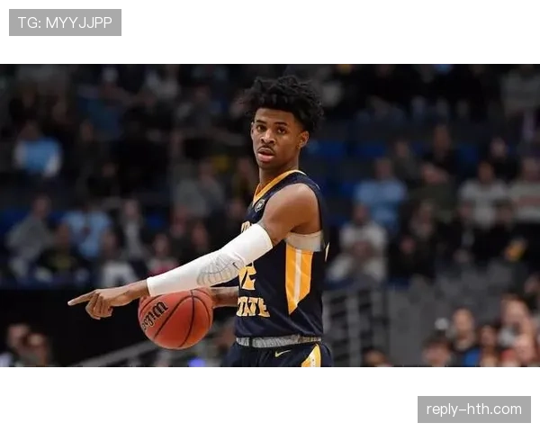 贾·莫兰特刚刚刷了个豪车集合，这车库我摸都不敢想啊！